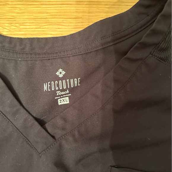 Scrub top - Picture 2 of 2